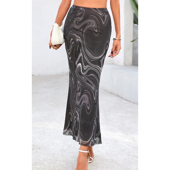 Plus Size Floral Mesh Maxi Skirt - High Waisted Fishtail Design for Summer Style - Picture 5 of 6